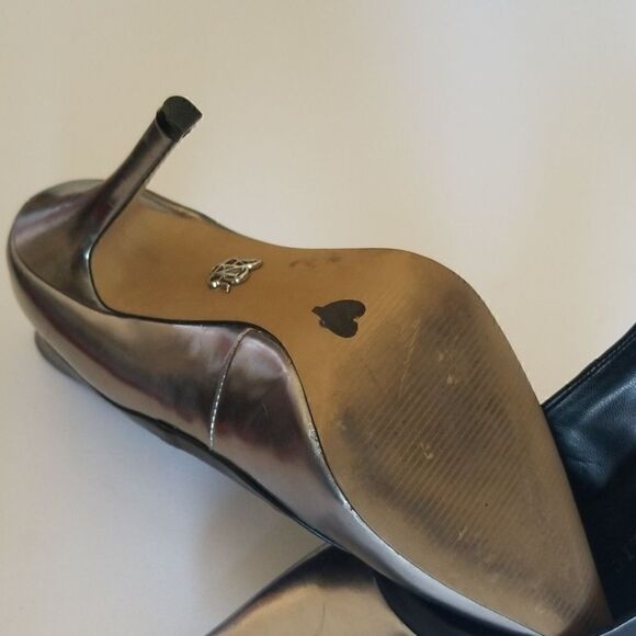 Rock Republic Chrissie Pewter Point Toe Pumps,Sz 5 - Picture 6 of 6